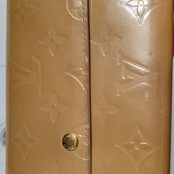 Louis Vuitton Butterscotch Vernis Long Wallet - Picture 15 of 16